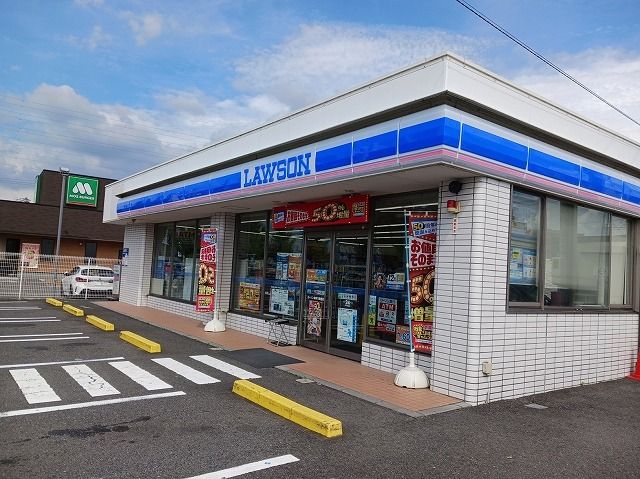 近くのローソン岐阜六条南店まで500m（徒歩7分）