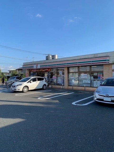近くのセブンイレブン瑞穂二本木店まで140m(徒歩2分)