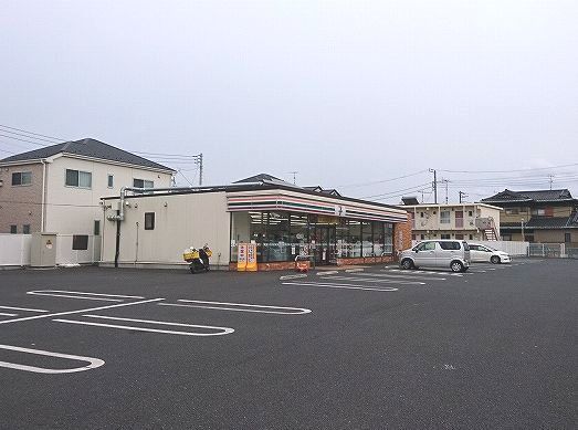 近くのセブンイレブンまで300m（徒歩4分）