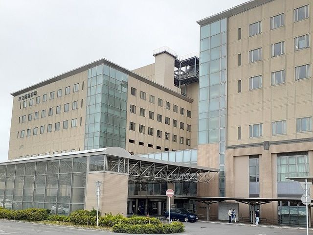 近くの市立函館病院まで2,000m（徒歩25分）