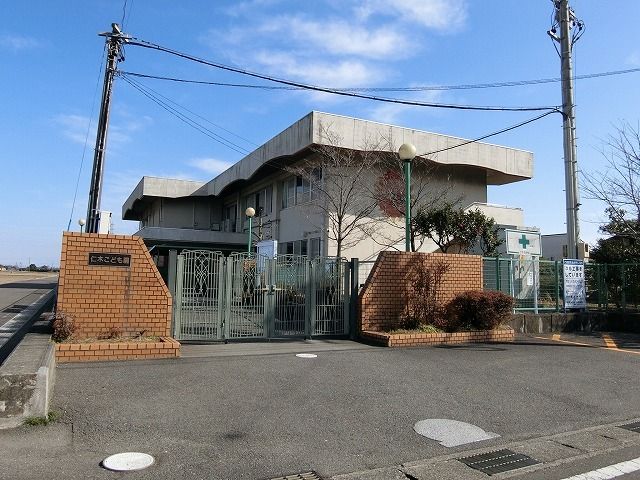 近くの輪之内町立 仁木こども園まで600m（徒歩8分）