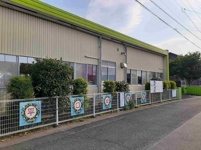 近くの浜松市立平口幼稚園まで220m（徒歩3分）