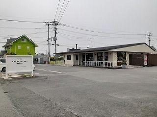 近くのどんぐりの樹まで190m（徒歩3分）