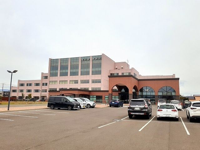 近くの滝川中央病院まで1,400m(徒歩18分)