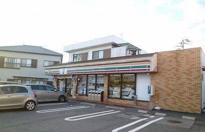 近くのセブンイレブン沼津井出店まで1,000m（徒歩13分）