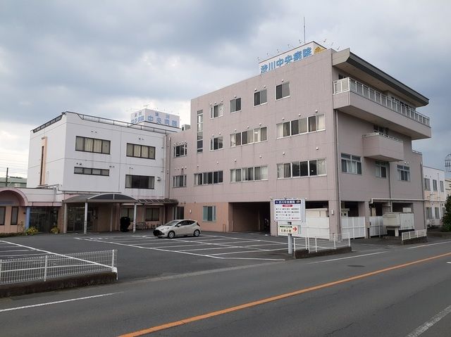 近くの渋川中央病院まで1,400m（徒歩18分）