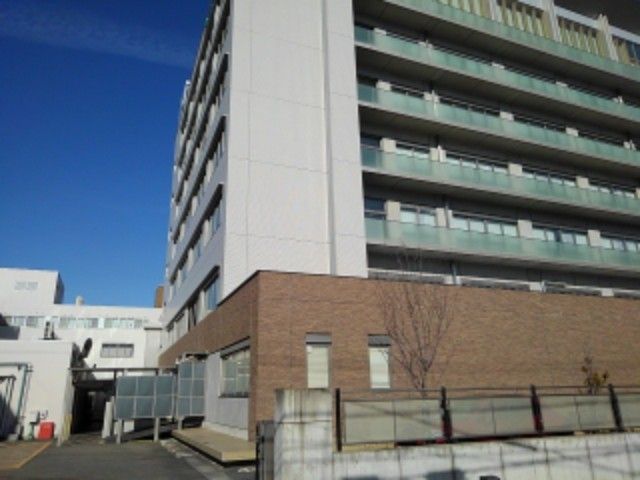 近くの長野松代総合病院まで1,100m（徒歩14分）