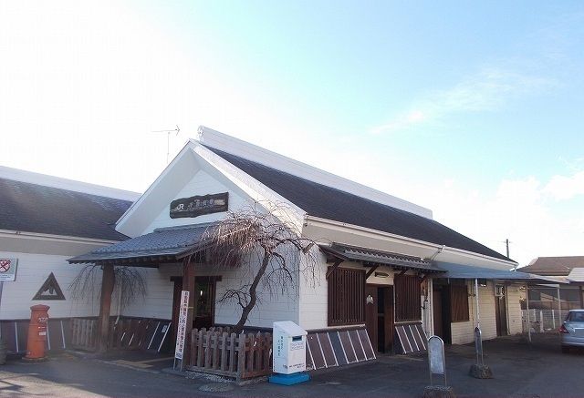 近くの御殿場線・下曽我駅まで1,180m（徒歩15分）