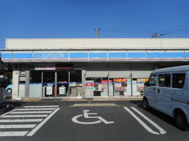 近くのコンビニまで1,500m（徒歩19分）