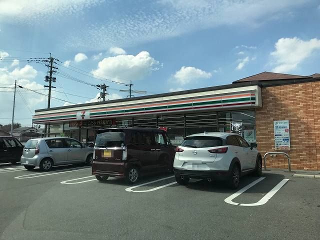 近くのセブンイレブン御領２丁目店まで240m（徒歩3分）