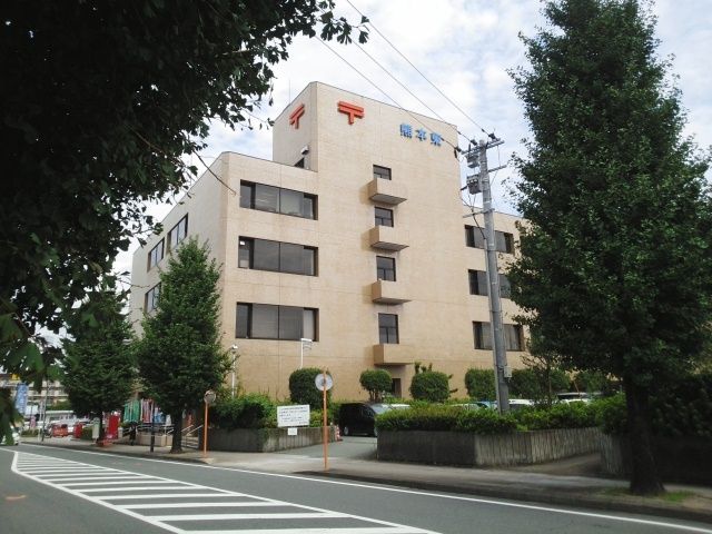 近くの東郵便局まで590m（徒歩8分）