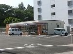 近くのセブンイレブン楚辺１丁目店まで80m（徒歩1分）