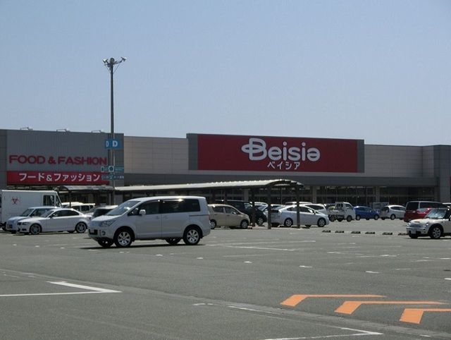 近くのベイシア浜松雄踏店まで46m（徒歩1分）