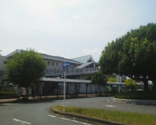 近くの鎌取駅まで350m(徒歩5分)