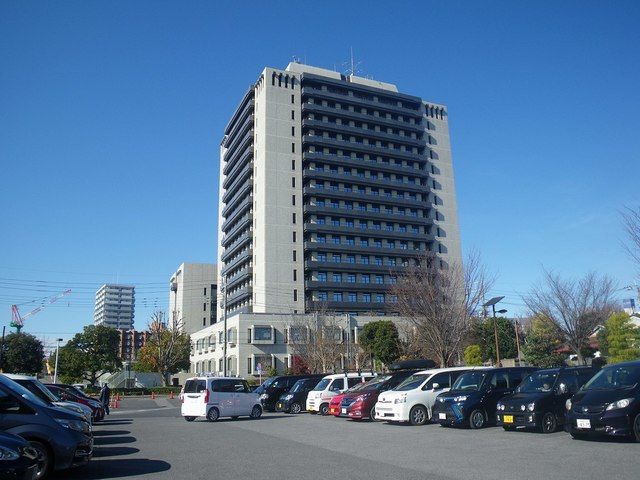 近くの役所まで1,120m（徒歩14分）