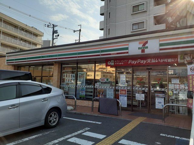 近くのセブンイレブン様まで450m（徒歩6分）