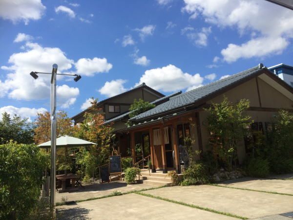 近くの水間珈琲まで600m(徒歩8分)