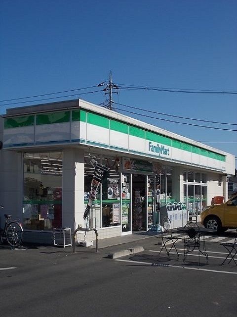 近くのコンビニまで1,100m（徒歩14分）