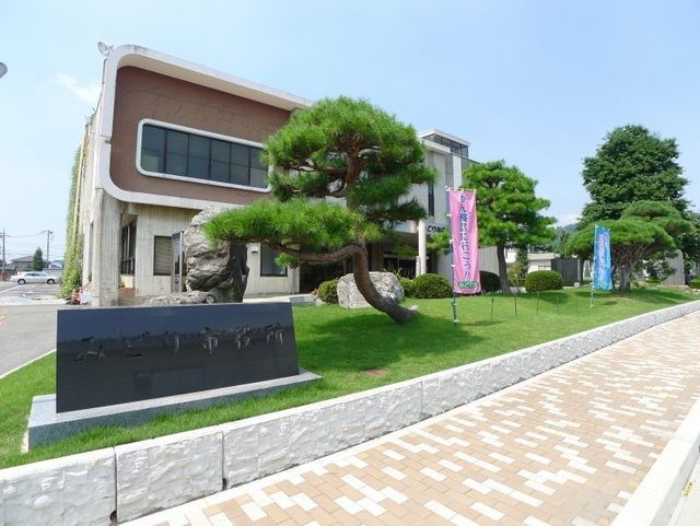 近くのみどり市役所まで2,800m（徒歩35分）