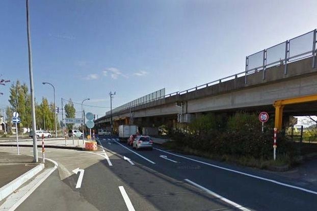 近くの海老ヶ瀬インターまで450m（徒歩6分）