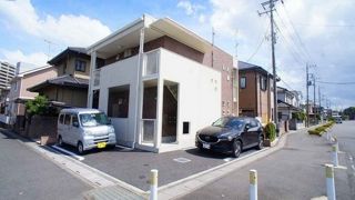 ロイヤル ティアラの外観画像