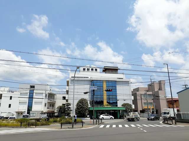 近くの服部病院まで149m（徒歩2分）