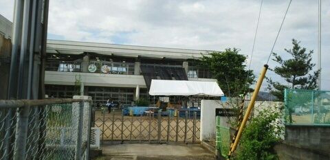 近くの幼稚園・保育園まで740m（徒歩10分）