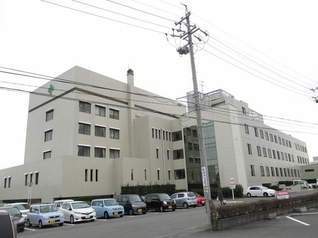 近くの病院まで1,100m（徒歩14分）