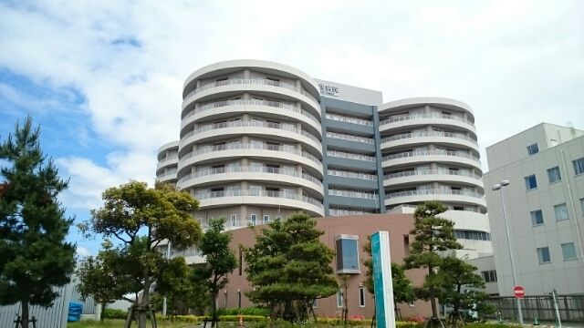 近くの新潟市民病院まで2,600m（徒歩33分）