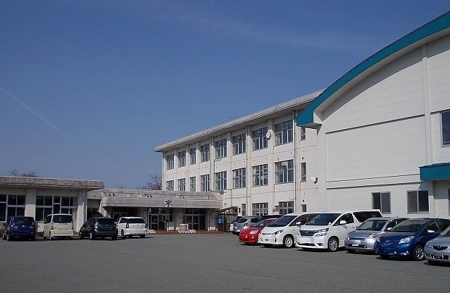 近くの潟上市立追分小学校まで1,700m（徒歩22分）