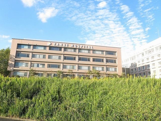 近くの柳井病院まで950m（徒歩12分）
