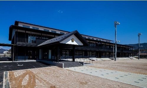 近くの小学校まで750m（徒歩10分）