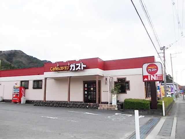 近くのガスト鬼怒川店まで2,600m(徒歩33分)