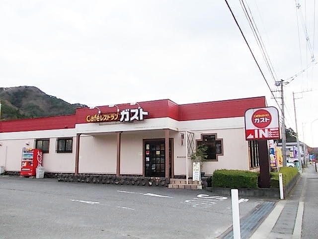 近くのガスト鬼怒川店まで2,600m(徒歩33分)