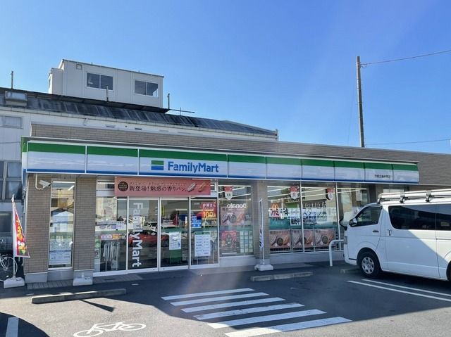 近くのコンビニまで500m（徒歩7分）