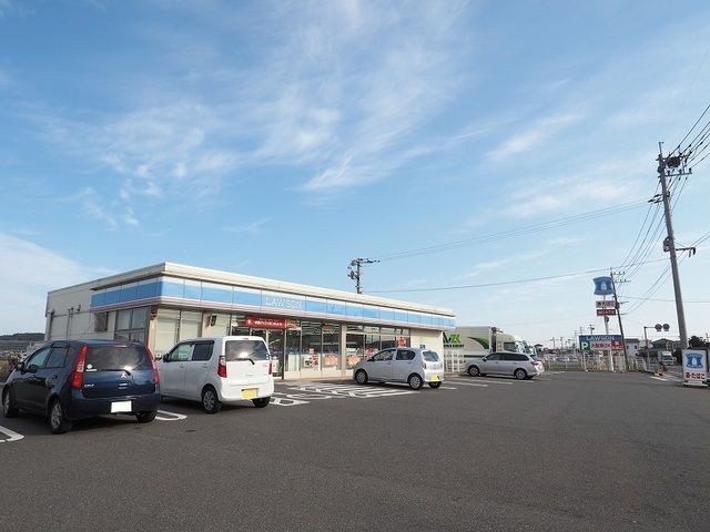 近くのローソンまで400m（徒歩5分）