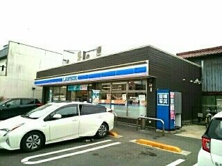 近くのローソン 犬山本町店まで700m(徒歩9分)