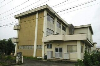 近くの二本松市杉田小学校まで1,380m(徒歩18分)