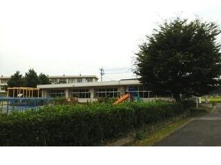 近くの二本松市立杉田幼稚園まで1,300m(徒歩17分)