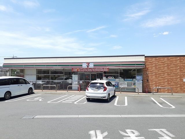近くのセブン　さいたま三室北宿店まで550m（徒歩7分）