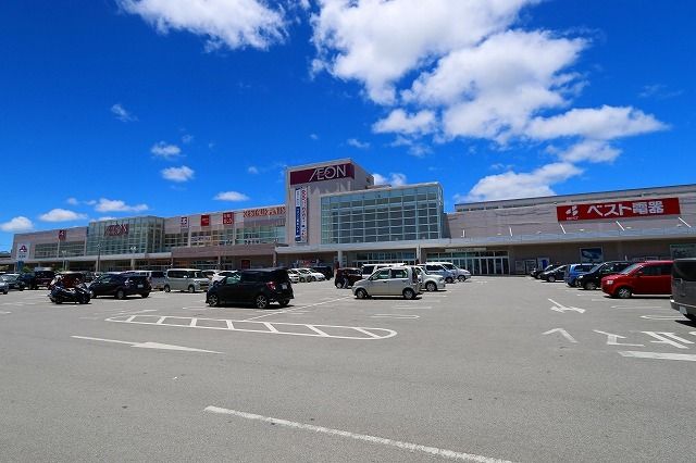 近くのイオン名護店まで2,300m(徒歩29分)