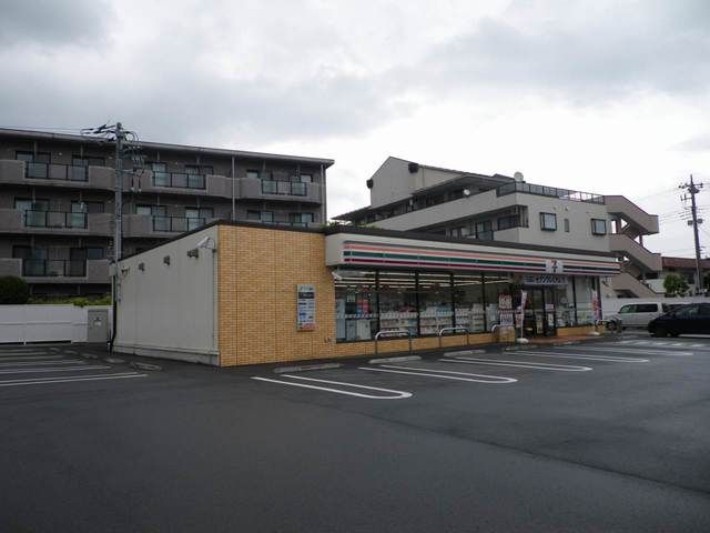 近くのセブンイレブン御殿場萩原南店まで400m（徒歩5分）