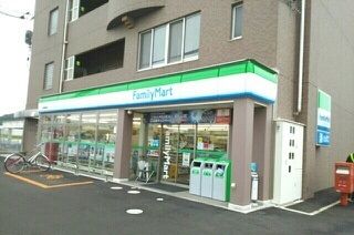 近くのファミリーマート高松郷東店さんまで540m(徒歩7分)
