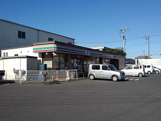 近くのセブンイレブン八潮緑町3丁目店まで190m(徒歩3分)