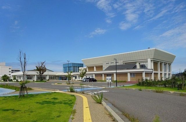 近くの下山スポーツセンターまで950m（徒歩12分）