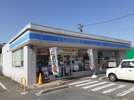 近くのローソン岡山辛川西店まで550m（徒歩7分）
