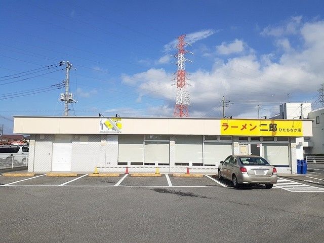 近くのラーメン二郎まで550m(徒歩7分)