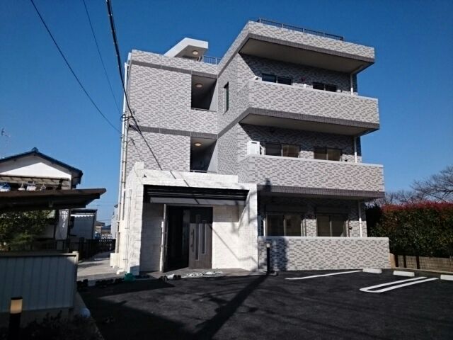 ラ・クローヌの外観画像