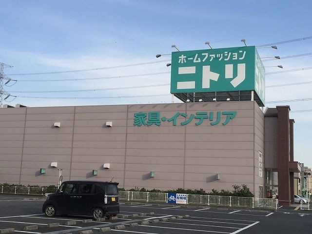 近くのニトリ 鴻巣店まで1,160m（徒歩15分）