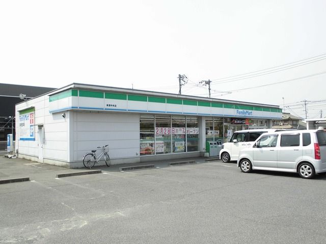 近くのコンビニまで550m（徒歩7分）